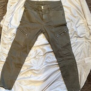 White House black market olive Jeans with Zippered Pockets